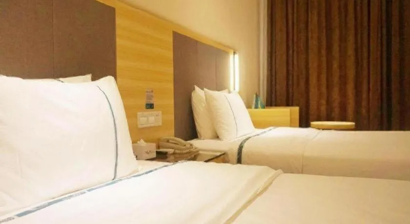 Bed in City Comfort Inn Zhanjiang Middle Renmin Avenue Dingsheng Square