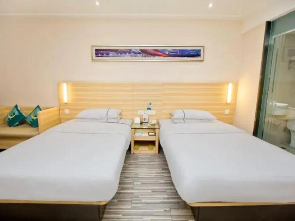 Bed in City Comfort Inn Zhanjiang Middle Renmin Avenue Dingsheng Square