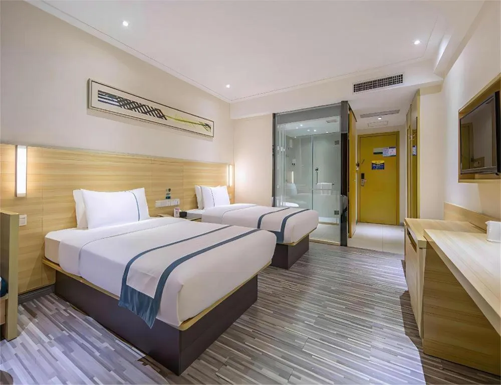 Bed in City Comfort Inn Zhanjiang Middle Renmin Avenue Dingsheng Square