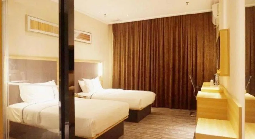 Bed in City Comfort Inn Zhanjiang Middle Renmin Avenue Dingsheng Square