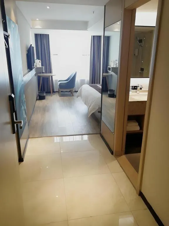 Bed in City Comfort Inn Guiyang North High Speed Railway Station