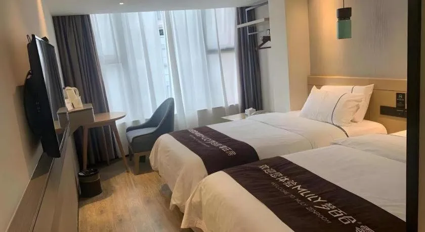 Bed in City Comfort Inn Guiyang North High Speed Railway Station