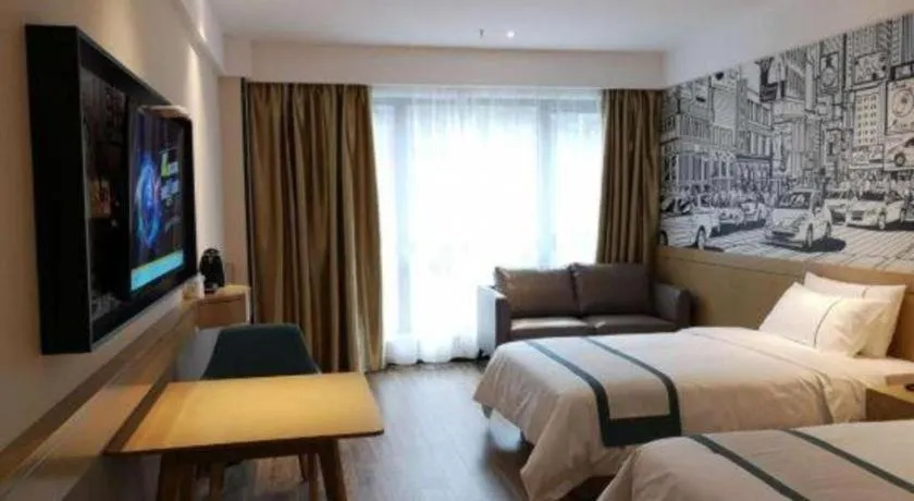 Bed in City Comfort Inn Zunyi Wuchuan