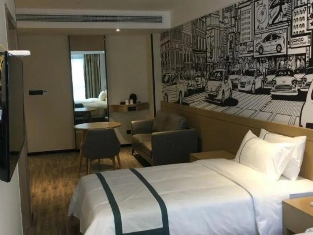 Bed in City Comfort Inn Zunyi Wuchuan