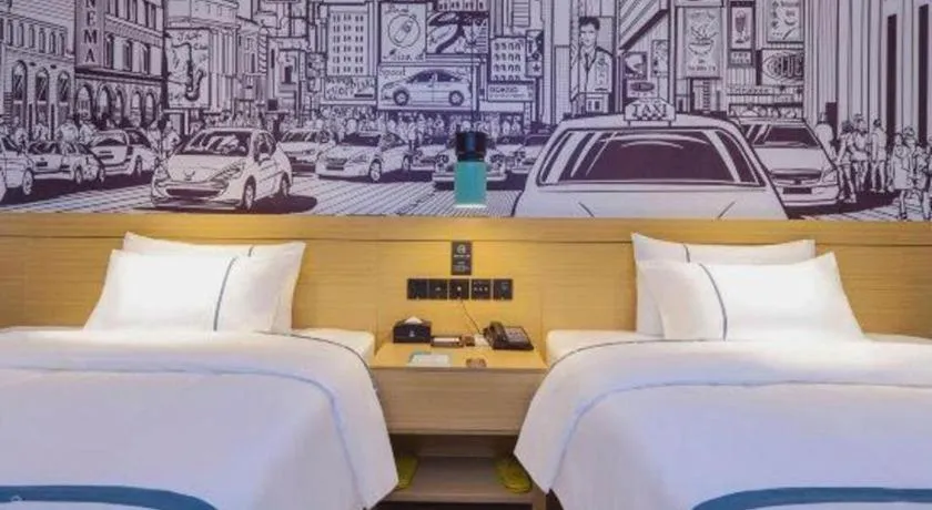 Bed in City Comfort Inn Zunyi Wuchuan