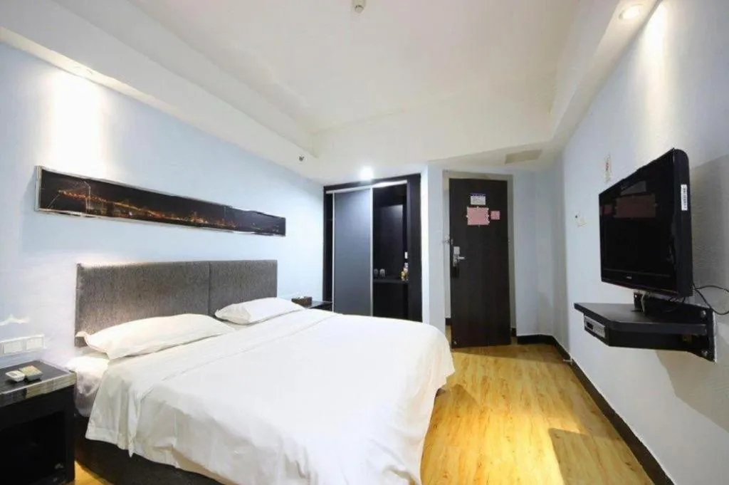 Bed in City Comfort Inn Nanning Shuangyong Road Guangxi Medical University