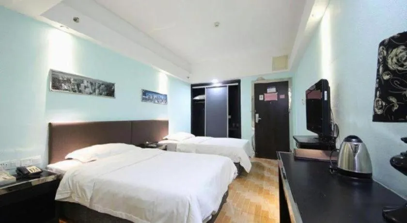 Bed in City Comfort Inn Nanning Shuangyong Road Guangxi Medical University