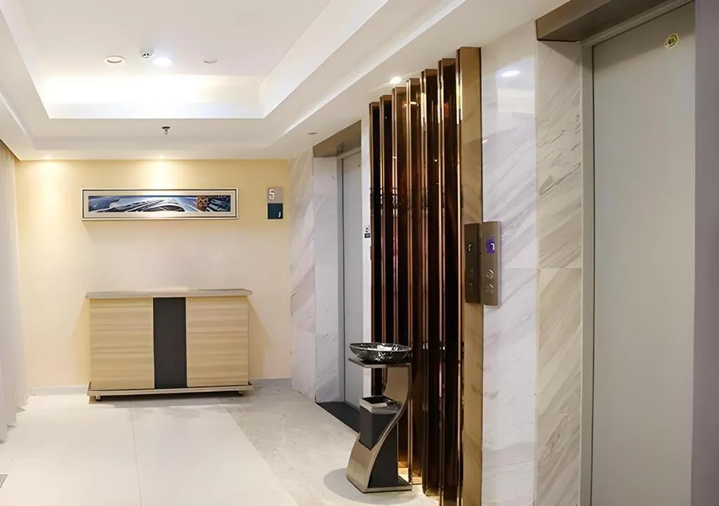 City Comfort Inn Lichuan Railway Station Tenglong Cave