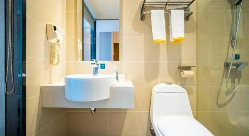 City Comfort Inn Lichuan Railway Station Tenglong Cave