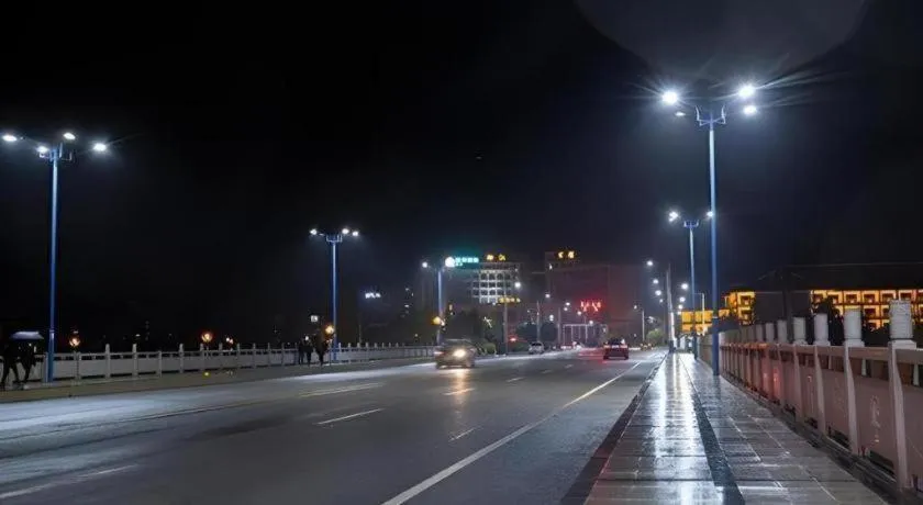 City Comfort Inn Lichuan Railway Station Tenglong Cave