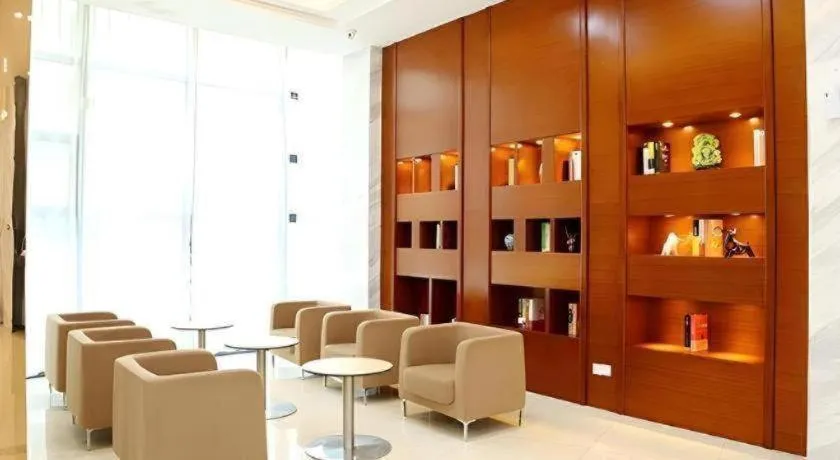 City Comfort Inn Lichuan Railway Station Tenglong Cave