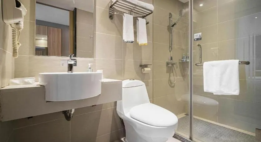 City Comfort Inn Lichuan Railway Station Tenglong Cave