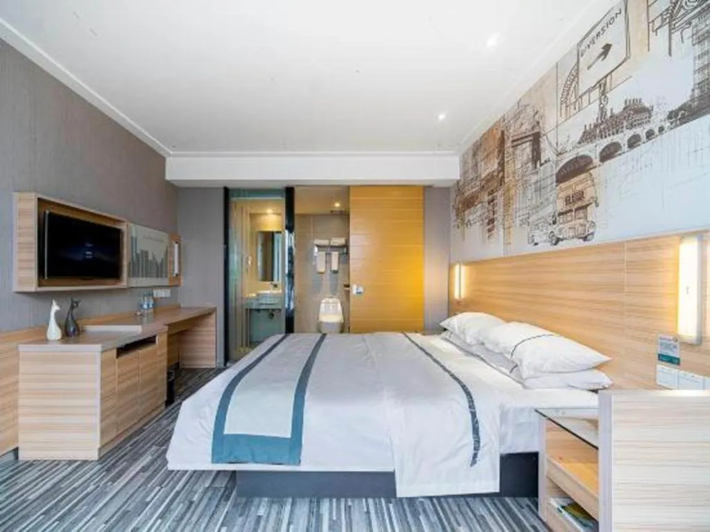 Bed in City Comfort Inn Lichuan Railway Station Tenglong Cave