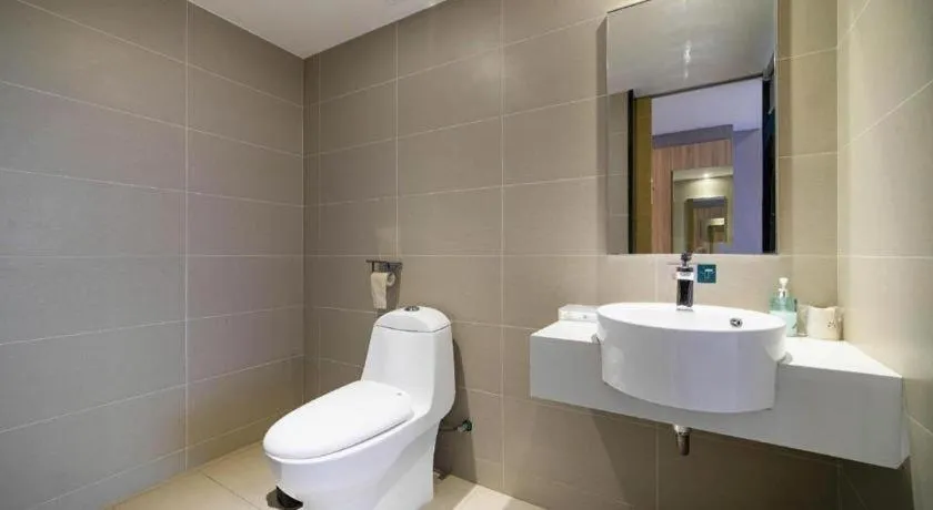 City Comfort Inn Lichuan Railway Station Tenglong Cave