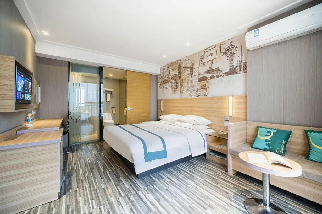 Bed in City Comfort Inn Lichuan Railway Station Tenglong Cave