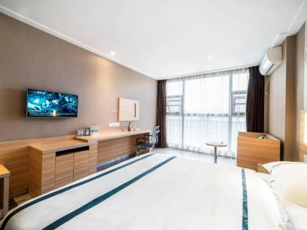 Bed in City Comfort Inn Lichuan Railway Station Tenglong Cave