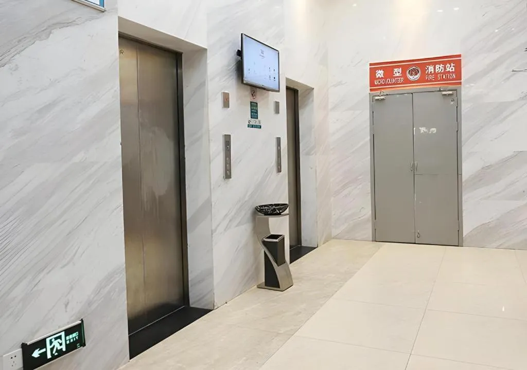 City Comfort Inn Lichuan Railway Station Tenglong Cave