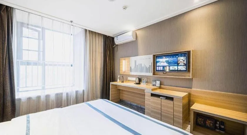 Bed in City Comfort Inn Lichuan Railway Station Tenglong Cave