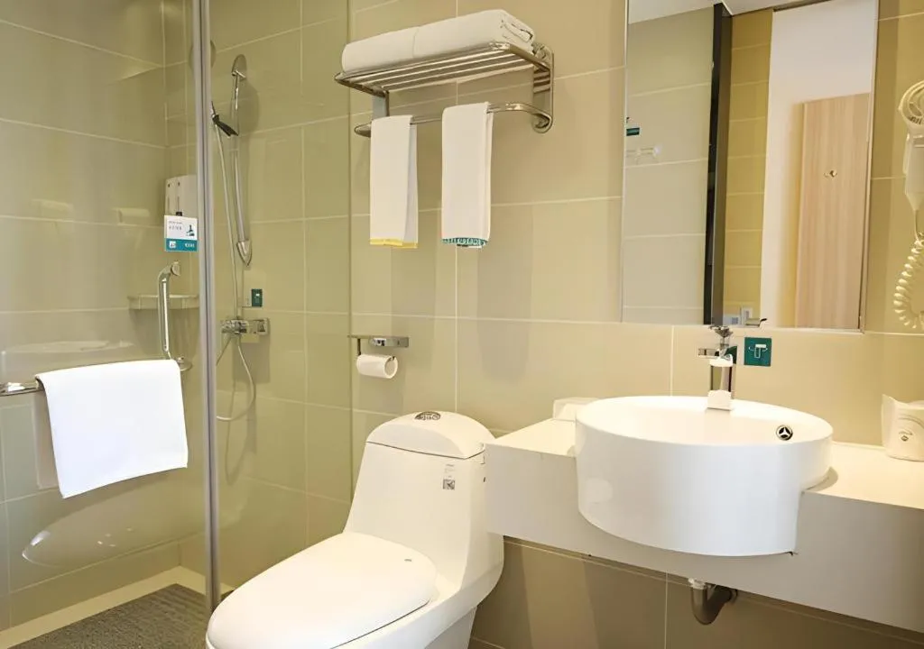 City Comfort Inn Lichuan Railway Station Tenglong Cave