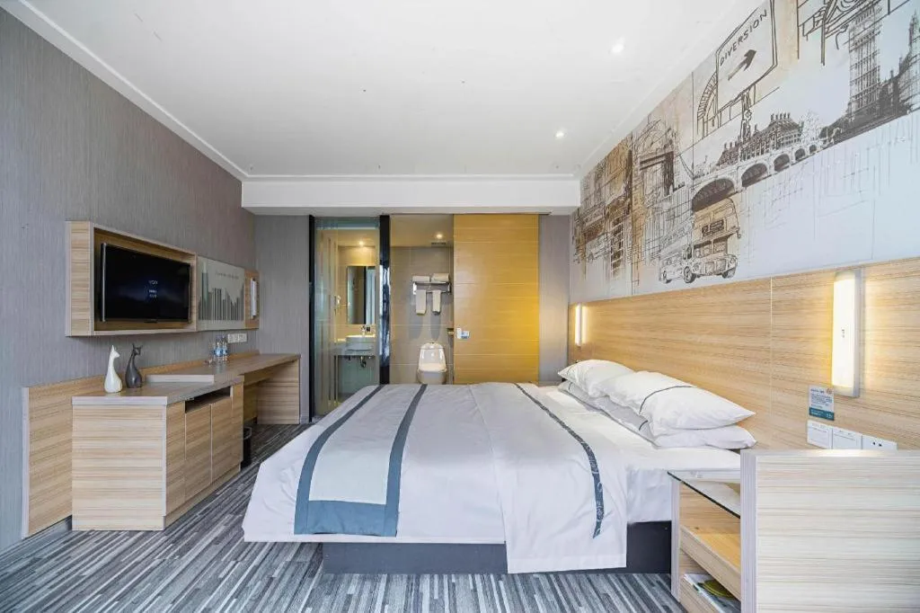 Bed in City Comfort Inn Lichuan Railway Station Tenglong Cave