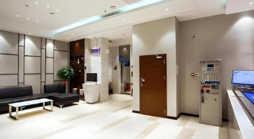 City Comfort Inn Hezhou High Speed Railway Station