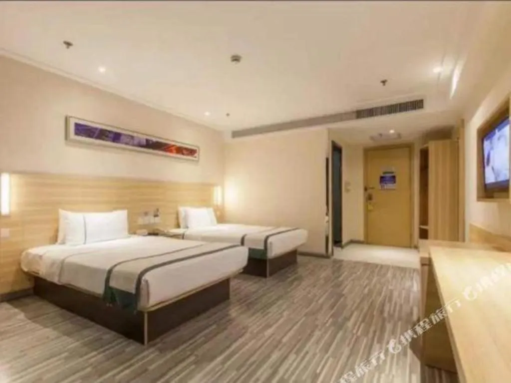 Bed in City Comfort Inn Wuhan Guanggu Finance Port