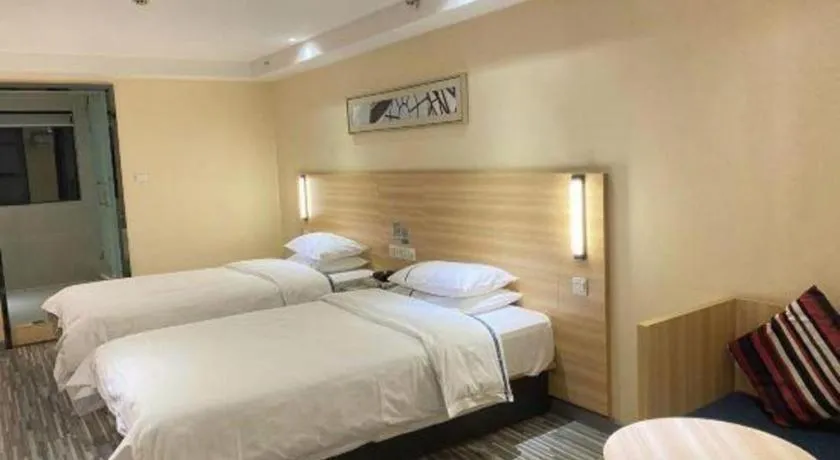 Bed in City Comfort Inn Wuhan Guanggu Finance Port