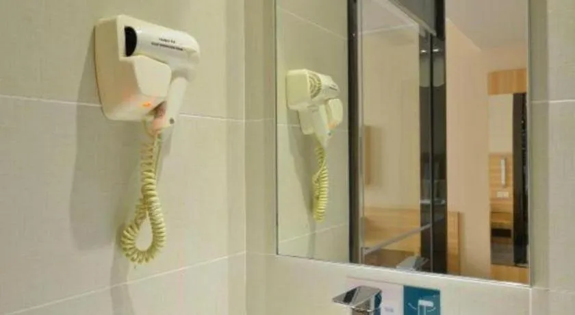 City Comfort Inn Wuhan Guanggu Finance Port