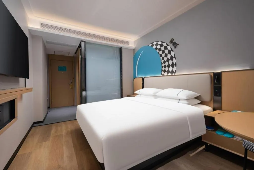 Bed in City Comfort Inn Wuhan Guanggu Finance Port