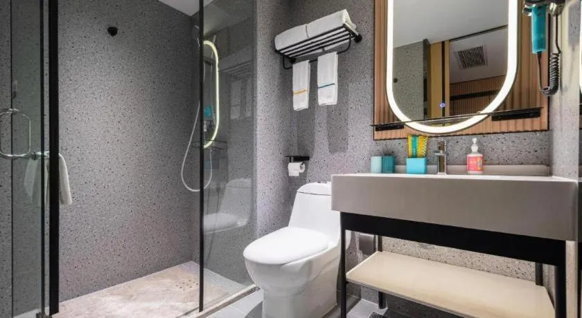 City Comfort Inn Wuhan Guanggu Finance Port