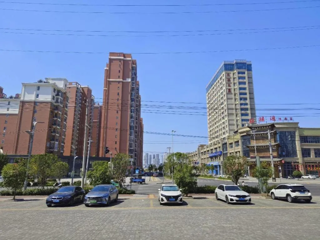 City Comfort Inn Huanggang Macheng Dujuan Huafu