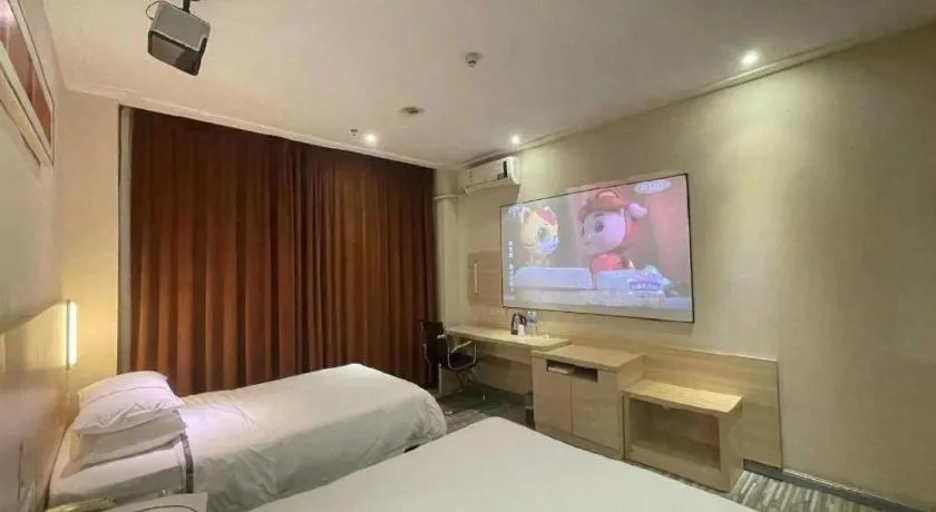 Bed in City Comfort Inn Zhuhai Hengqin Ocean Kingdom Huafa Shangdu