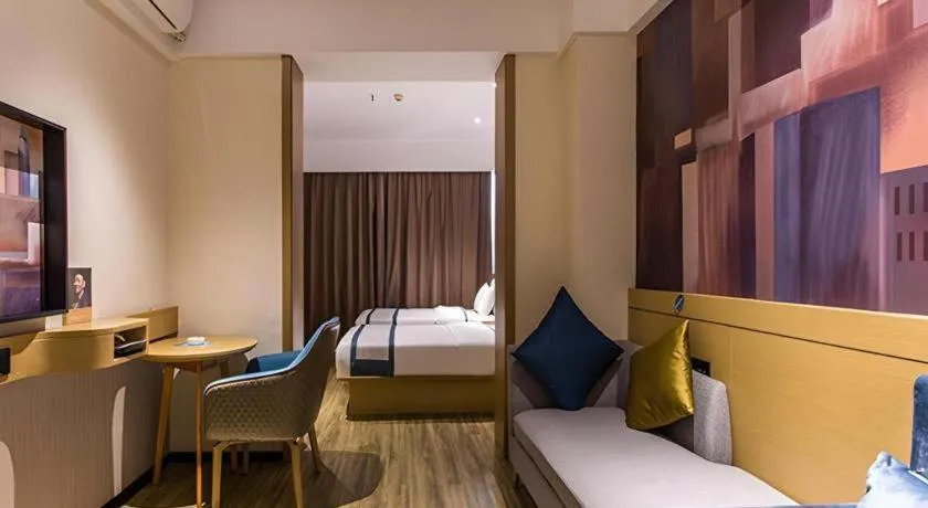 Bed in City Comfort Inn Liuzhou Wuling Liutai Road