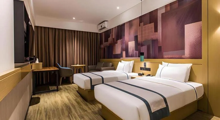 Bed in City Comfort Inn Liuzhou Wuling Liutai Road