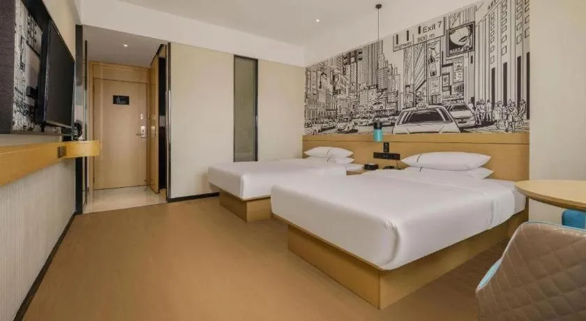 Bed in City Comfort Inn Liuzhou Wuling Liutai Road
