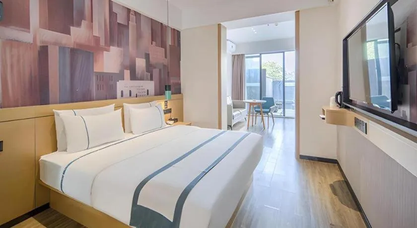 Bed in City Comfort Inn Liuzhou Wuling Liutai Road