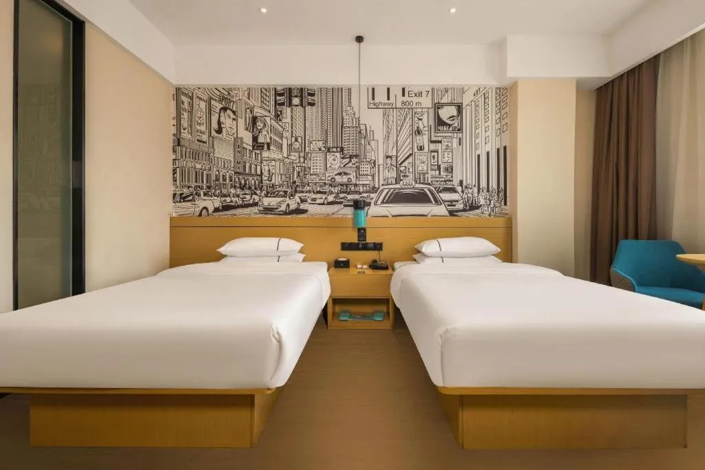 Bed in City Comfort Inn Liuzhou Wuling Liutai Road