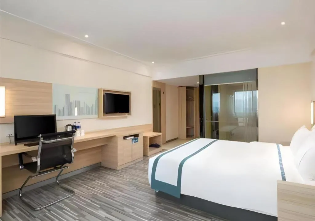 Bed in City Comfort Inn Changsha Yuelu Mountain Hunan University Central South University