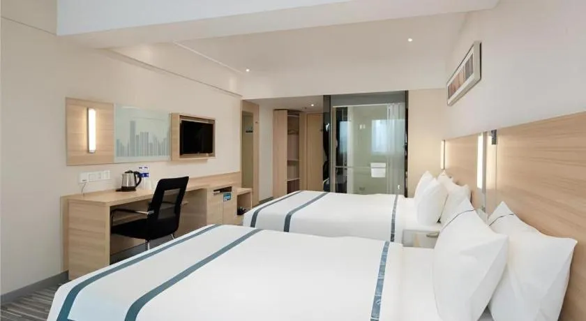 Bed in City Comfort Inn Changsha Yuelu Mountain Hunan University Central South University