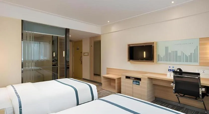 Bed in City Comfort Inn Changsha Yuelu Mountain Hunan University Central South University