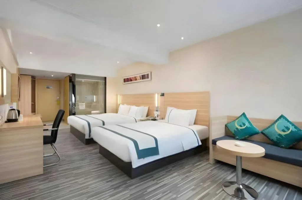 Bed in City Comfort Inn Changsha Yuelu Mountain Hunan University Central South University