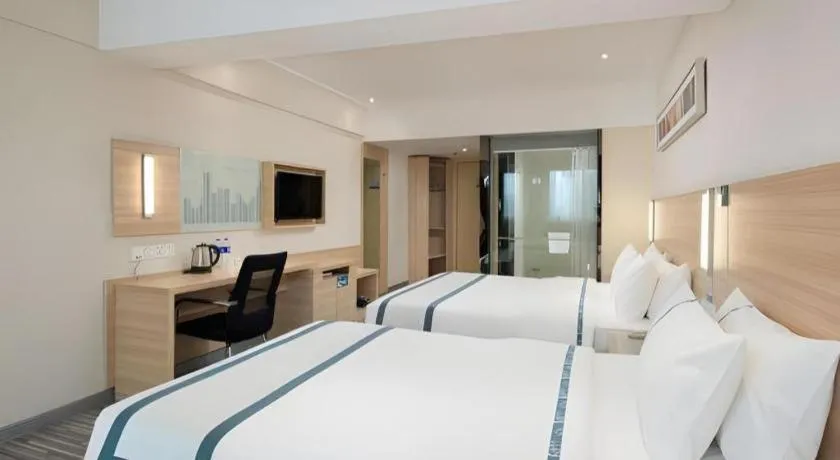 Bed in City Comfort Inn Changsha Yuelu Mountain Hunan University Central South University