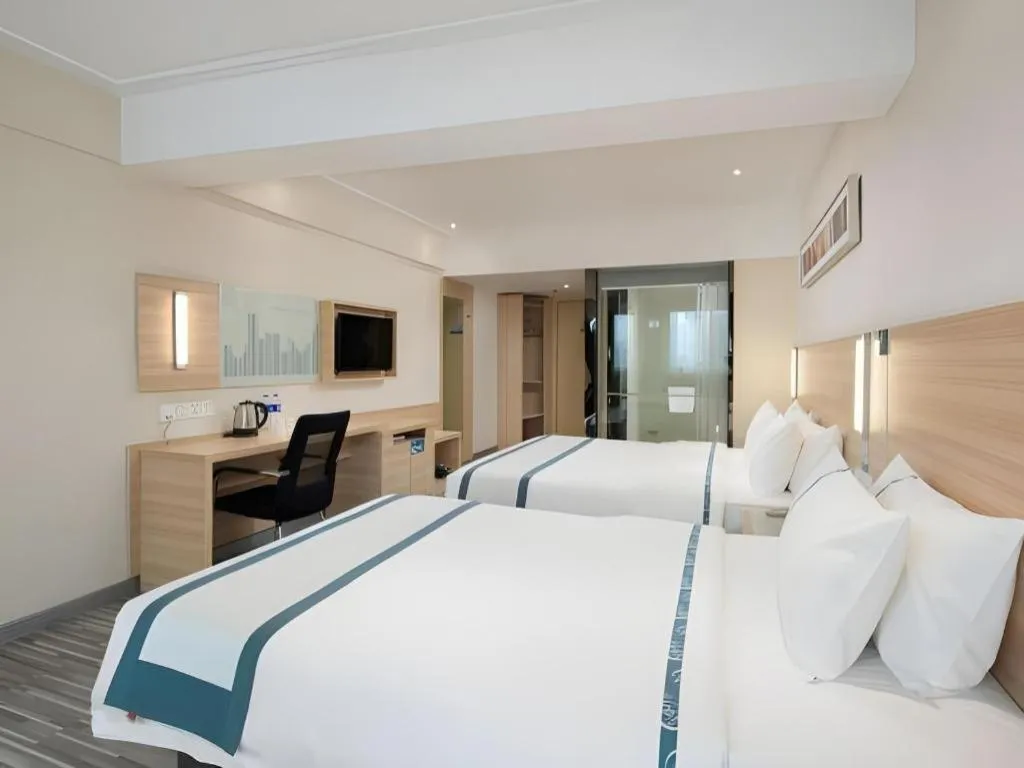 Bed in City Comfort Inn Changsha Yuelu Mountain Hunan University Central South University