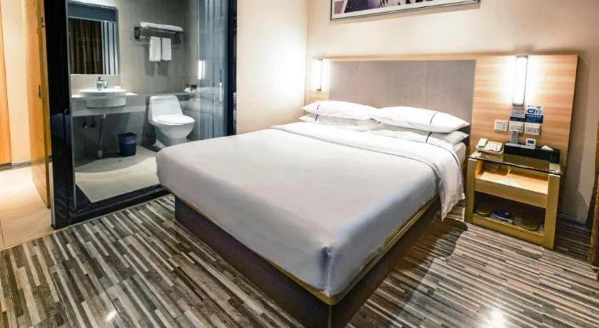 Bed in City Comfort Inn Hechi Yizhou Bus Terminal