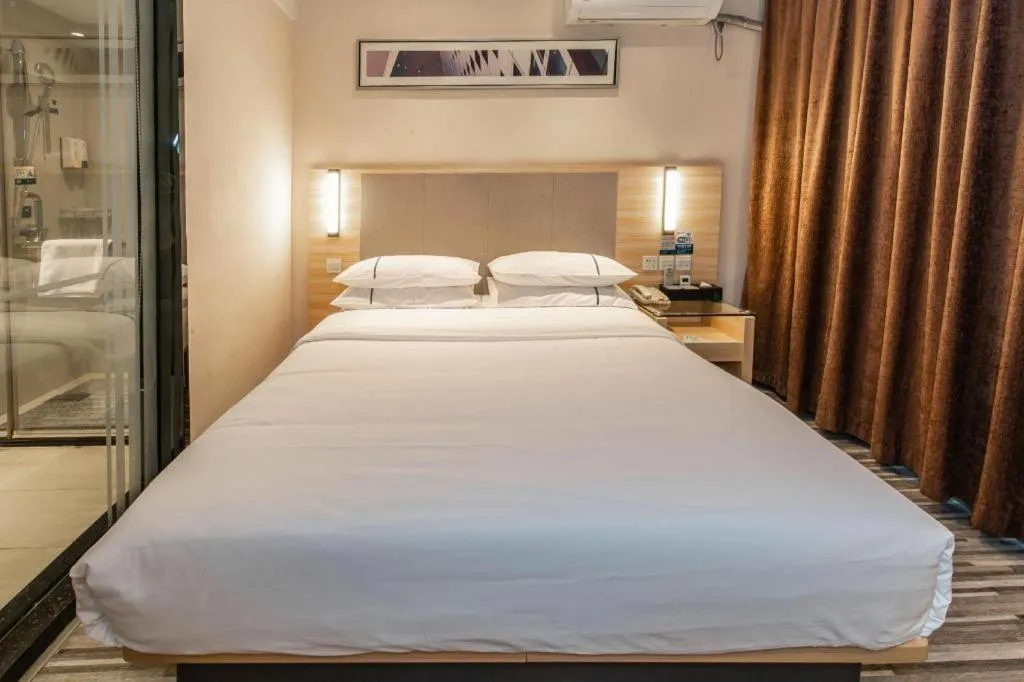 Bed in City Comfort Inn Hechi Yizhou Bus Terminal