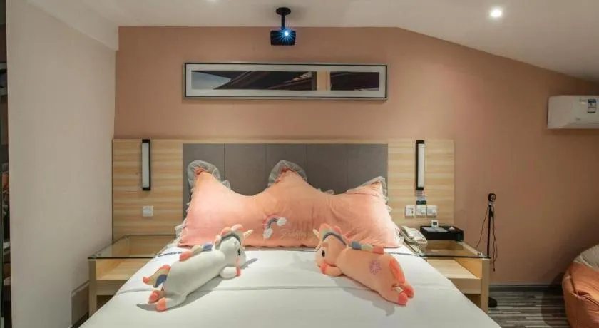 Bed in City Comfort Inn Hechi Yizhou Bus Terminal