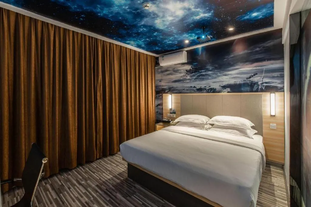 Bed in City Comfort Inn Hechi Yizhou Bus Terminal