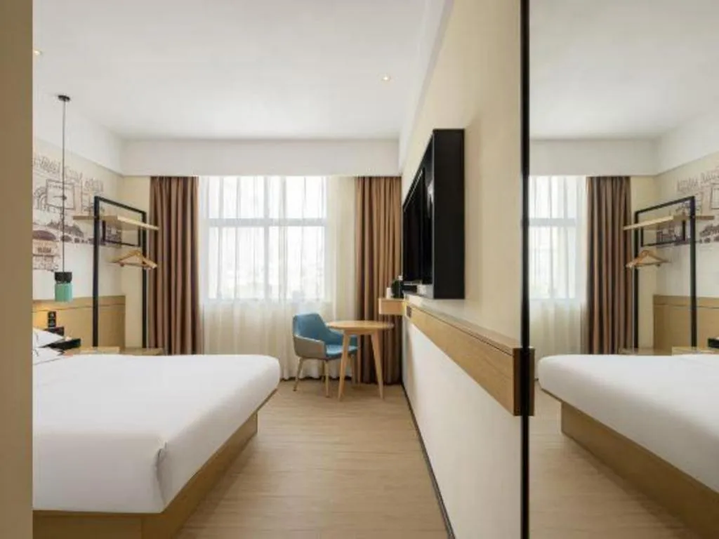 Bed in City Comfort Inn Huizhou Longmen