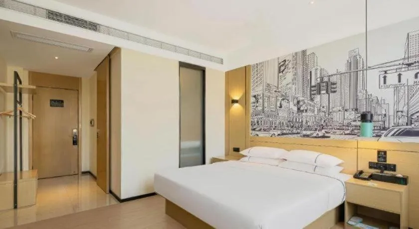 Bed in City Comfort Inn Huizhou Longmen