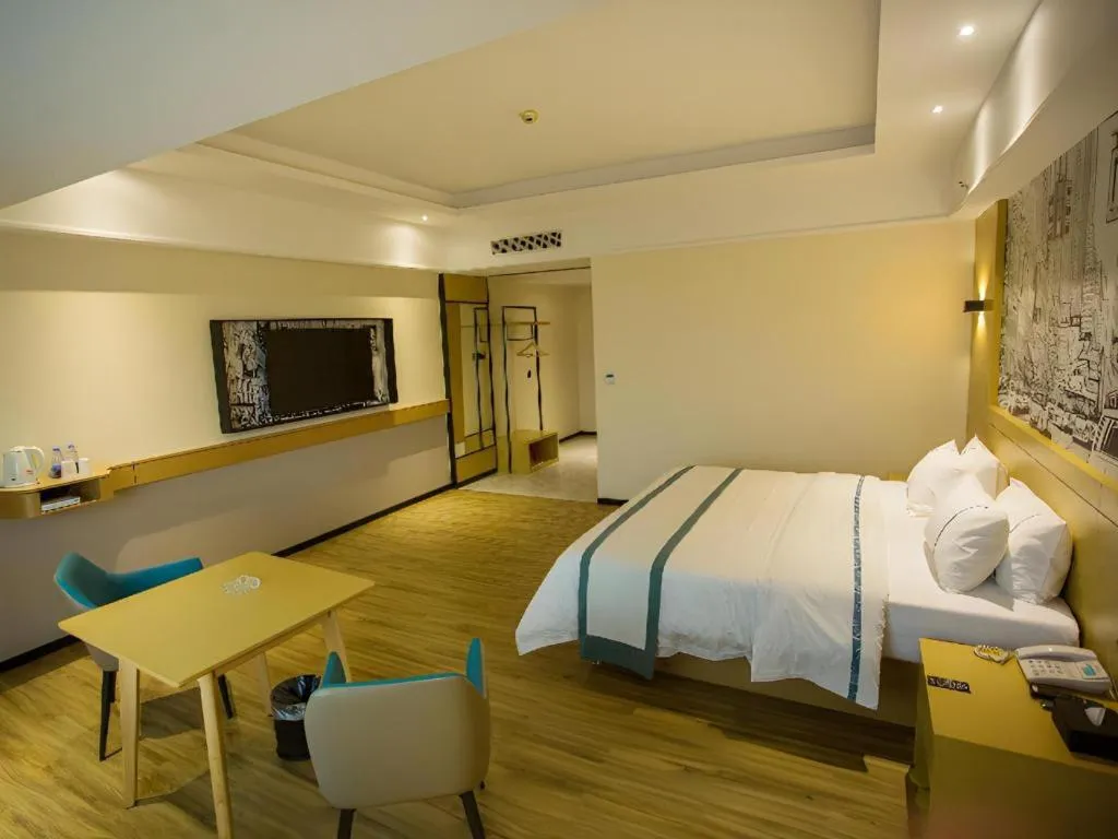 Bed in City Comfort Inn Huizhou Longmen